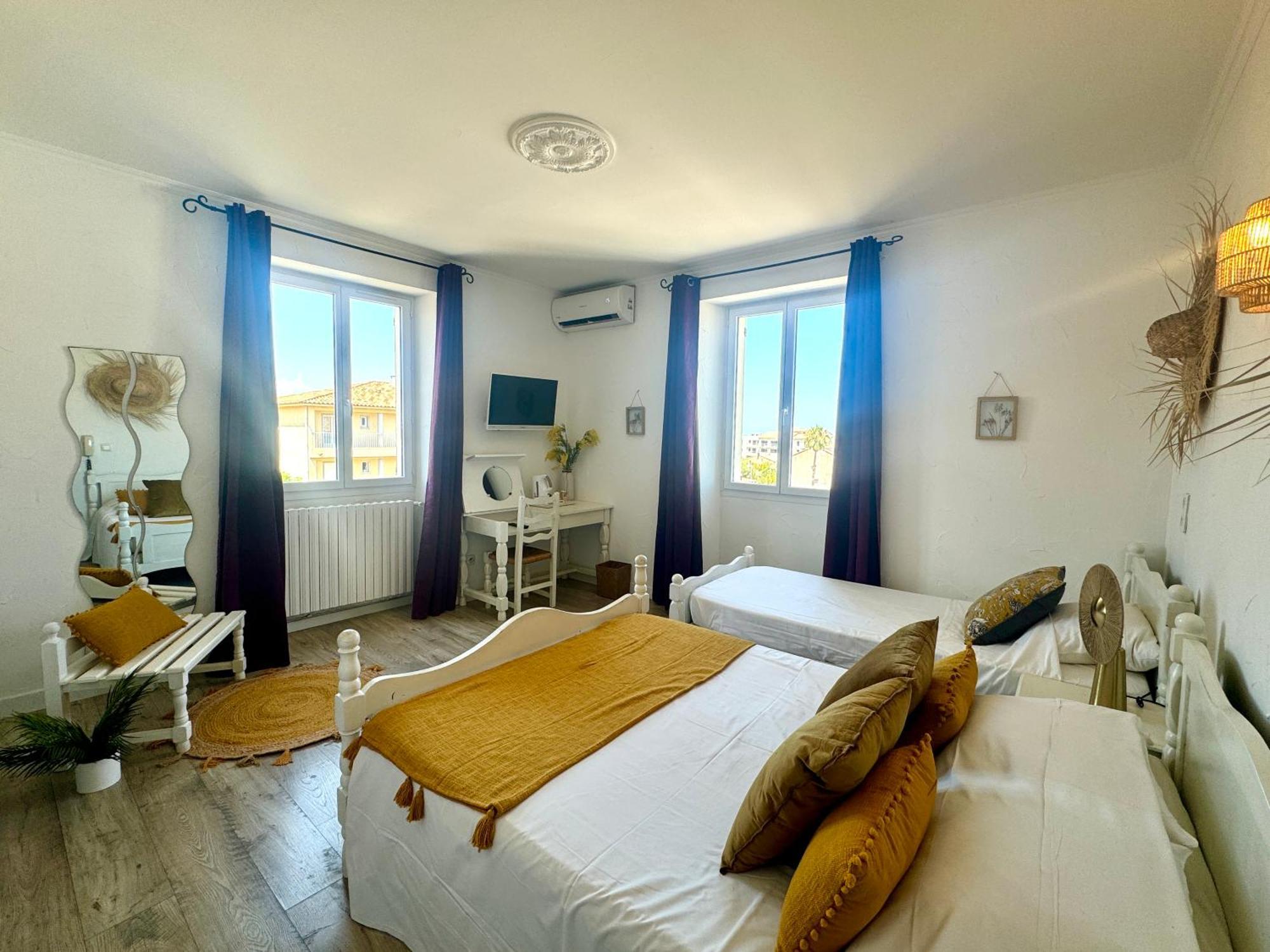 Hotel Les 3 Terrasses Sari-Solenzara Ngoại thất bức ảnh