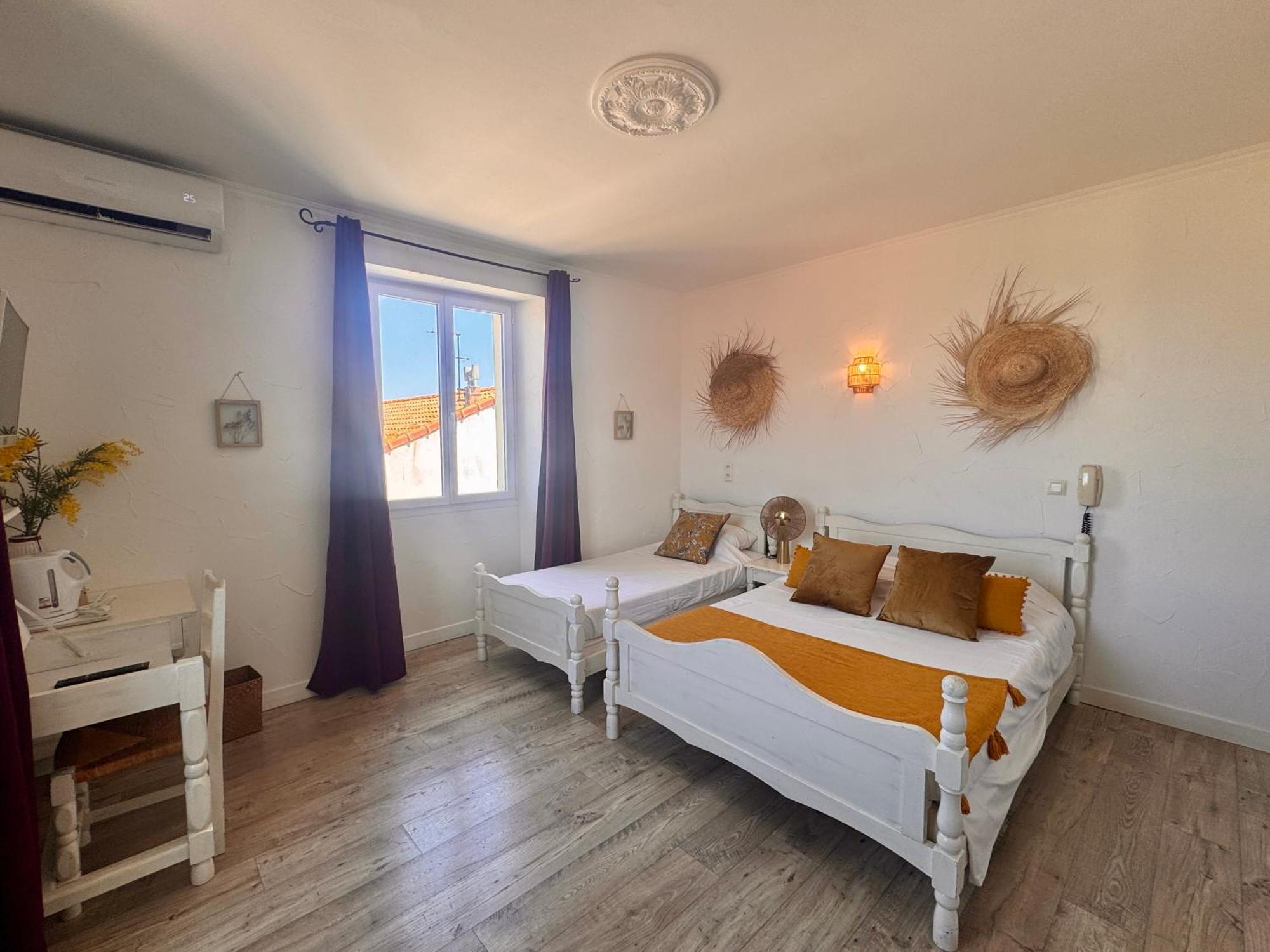 Hotel Les 3 Terrasses Sari-Solenzara Ngoại thất bức ảnh